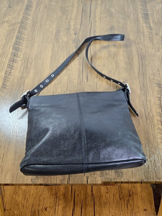 Etienne Aigner Handbags - vtg y2k Etienne Aigner Black Leather Shoulder Bag minimalist